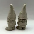 Cặp Đôi Chú Lùn Làm Vườn (Garden Gnome Couple) - Thumbnail 2