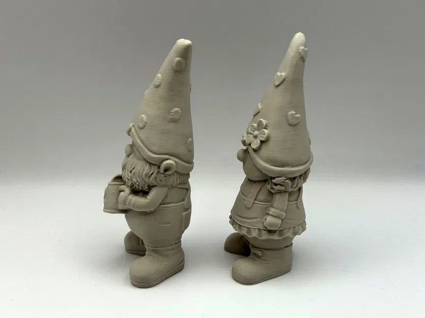 Cặp Đôi Chú Lùn Làm Vườn (Garden Gnome Couple) - Image 3