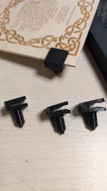 Kẹp cố định 10mm cho bàn cắt laser (Honeypanel Clip) - Image 2