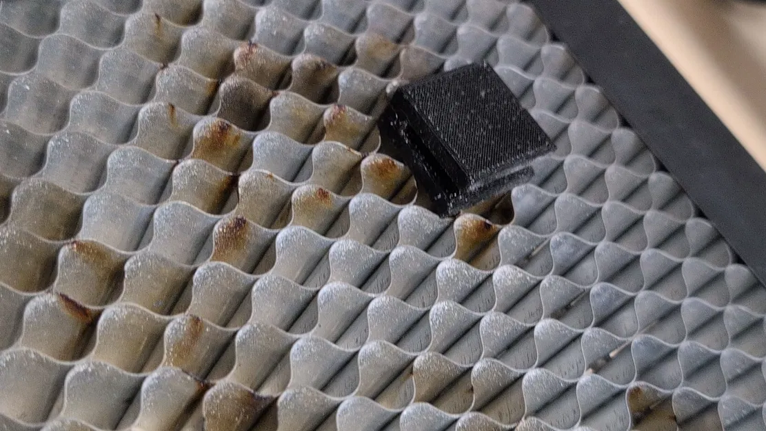 Kẹp cố định 10mm cho bàn cắt laser (Honeypanel Clip) - Image 4