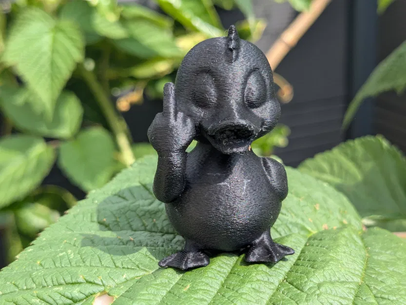 Mô hình chú vịt hài hước "Mean Duck" in 3D độc đáo - Image 2