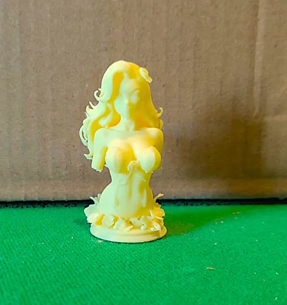 Mô hình tượng Poison Ivy 12cm - Thiết kế chi tiết cho fan DC Comics - Image 2