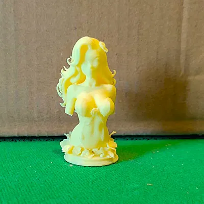 Mô hình tượng Poison Ivy 12cm - Thiết kế chi tiết cho fan DC Comics