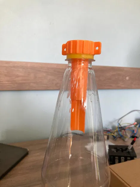 Bẫy côn trùng, ong bắp cày, ong vàng gắn miệng chai - Image 1