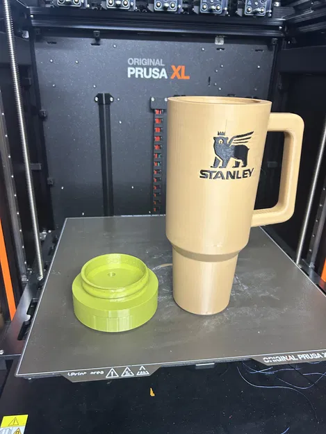 Mô hình Stanley Tumbler có thể sử dụng được - Image 5