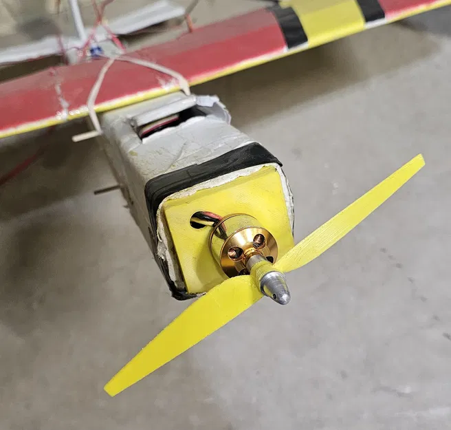 Cánh quạt máy bay RC (6.5 inch x 3.5 inch) - Image 1