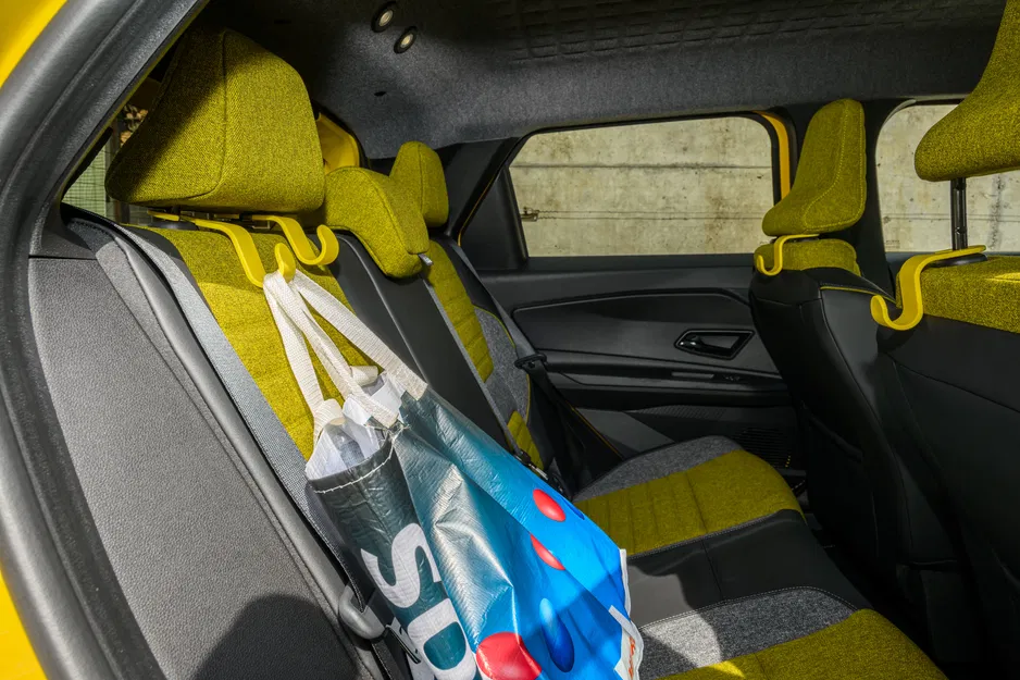 Móc treo đồ cho Renault 5 E-Tech - Image 6