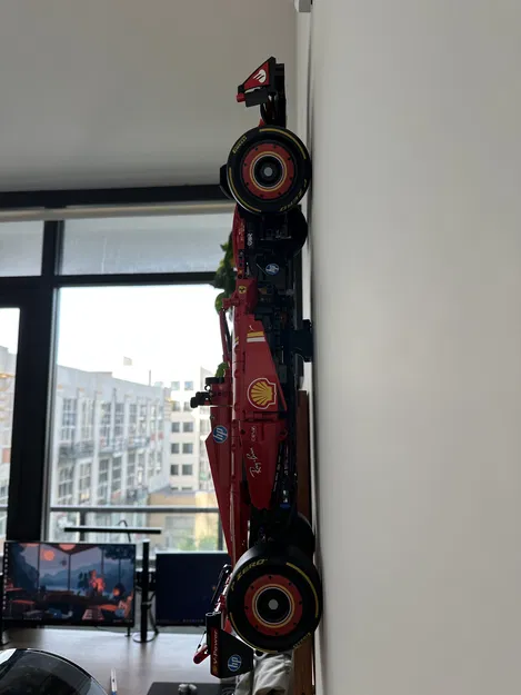 Giá treo tường cho mô hình LEGO Ferrari SF-24 - Image 2