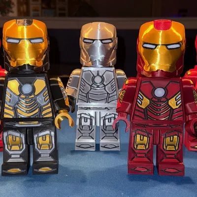 Iron Man Brick MegaFigures tuỳ biến (tỷ lệ 5:1)