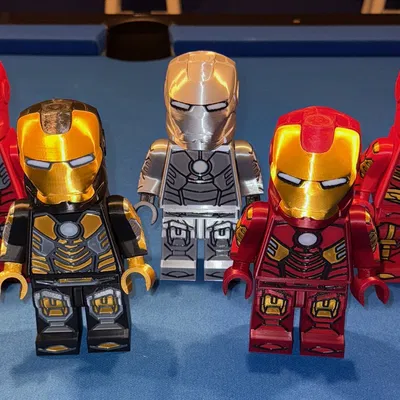 Iron Man Brick MegaFigures tuỳ biến (tỷ lệ 5:1)