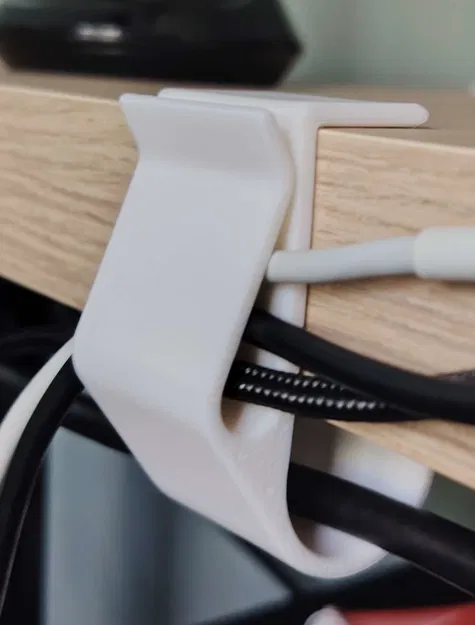 Kẹp giữ dây cáp cho bàn IKEA và kệ Kallax - Image 1