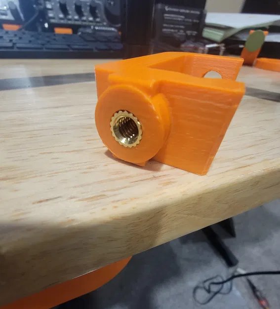 Giá kẹp ăng-ten AX1 (AX1 antenna Clamp Bracket) - Image 5