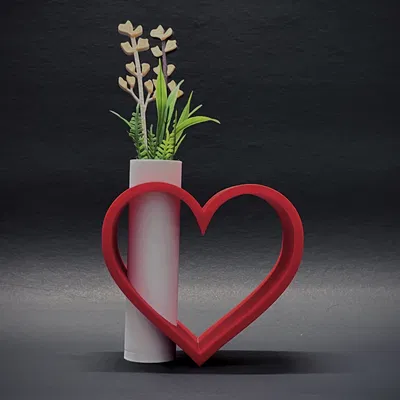 Bình hoa trái tim (Heart Vase)