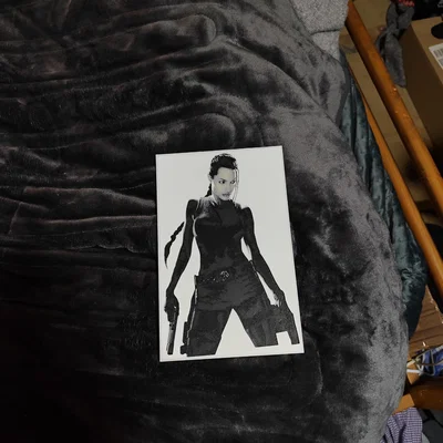 Tranh Hue Forge Lara Croft "ngon lành"