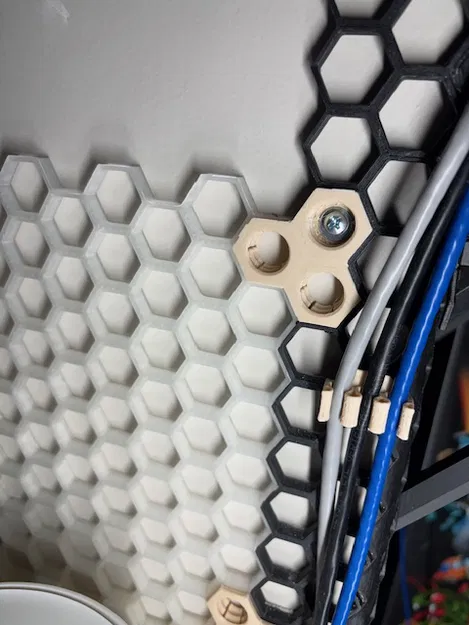 Chốt lắp đặt bảng tổ ong HSW Updated SV 3p-c Insert cải tiến - Image 2