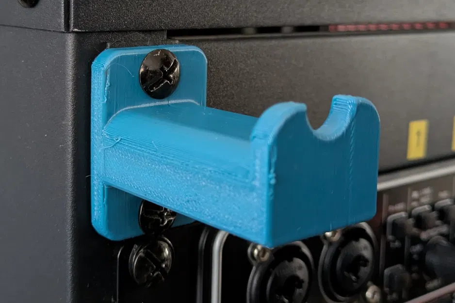 Giá treo tai nghe cho tủ Rack 19 inch (Mặt trước) - Image 1