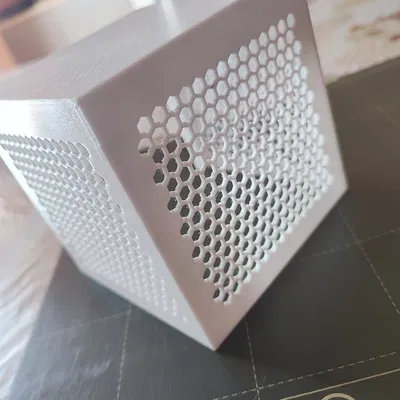 Đèn treo tường họa tiết tổ ong hiện đại cho Fupe 9.9cm