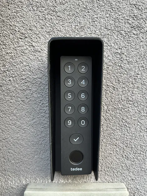 Mái che bảo vệ Tedee Keypad Pro chống nắng mưa hiệu quả - Image 1