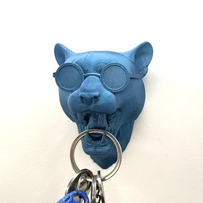 Móc treo chìa khóa hình chú báo Puma đeo kính râm