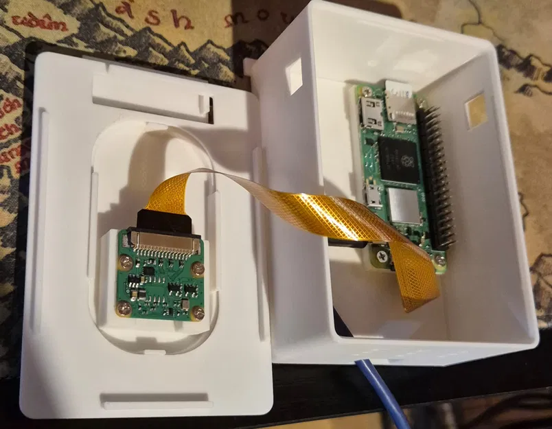 Bộ chuyển đổi BirdBrain cho Pi Zero 2W và Pi Camera 3 Wide - Image 1