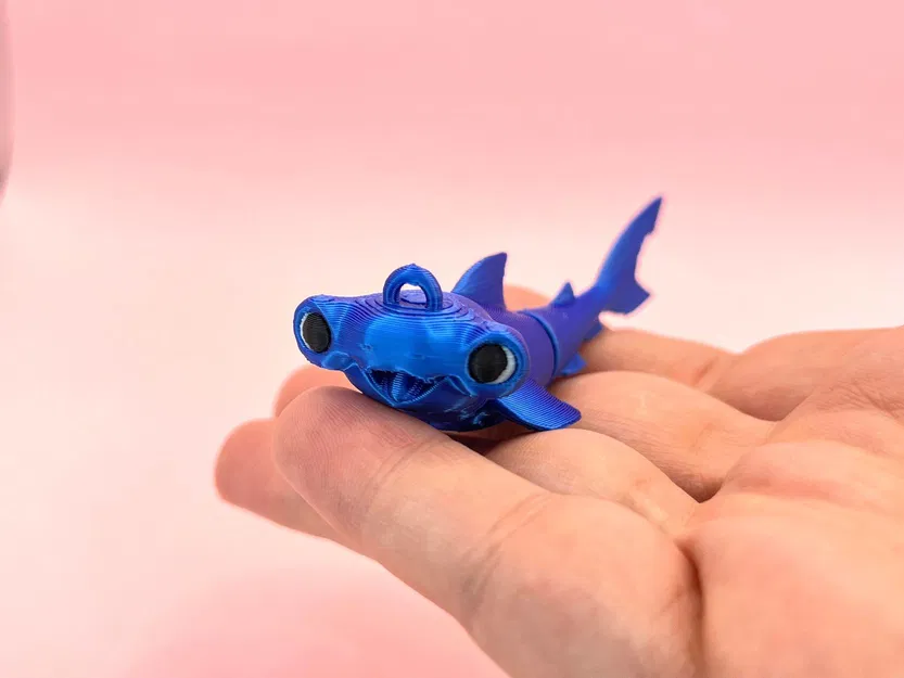 Móc khóa kiêm đồ chơi Baby shark flexi - Image 1