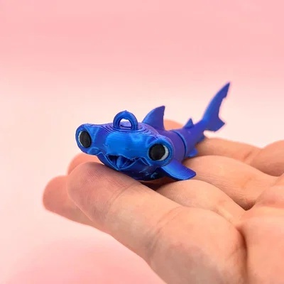Móc khóa kiêm đồ chơi Baby shark flexi
