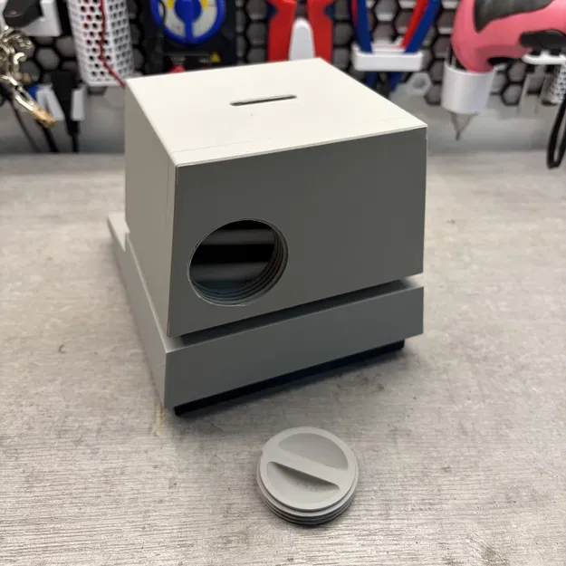 Ống heo tiết kiệm hình máy tính Commodore CBM - Image 2