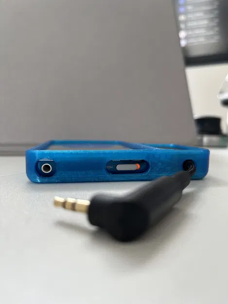 Ốp lưng Apple iPod Classic 5 kèm giá đỡ Bluetooth UGreen (có MagSafe) - Image 5