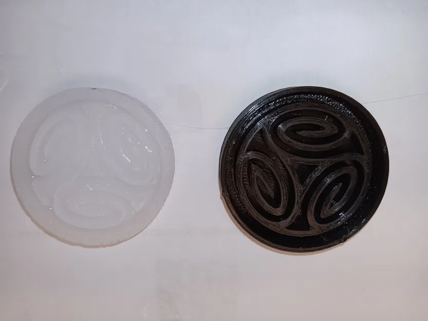 Vật mẫu (master) để đúc khuôn silicone cho họa tiết resin triskelion - Image 4