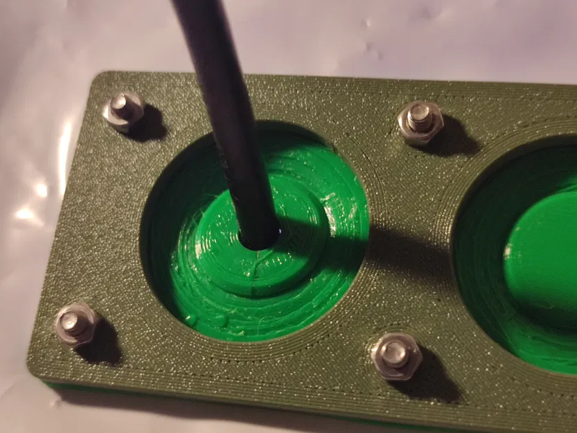 Nút luồn cáp cho lều - Image 6