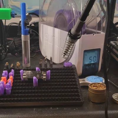 Giá đỡ hàn mạch đơn giản (Simple Soldering station)