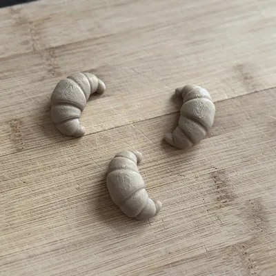 Nam châm tủ lạnh hình bánh sừng bò (Croissant)