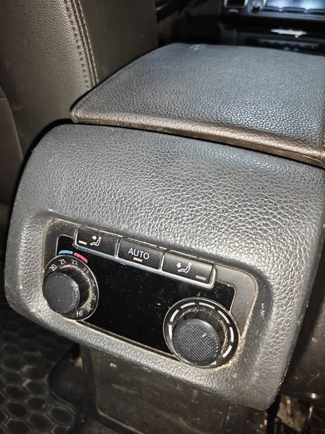 Núm vặn điều hòa thay thế cho Seat Alhambra và VW Sharan - Image 1