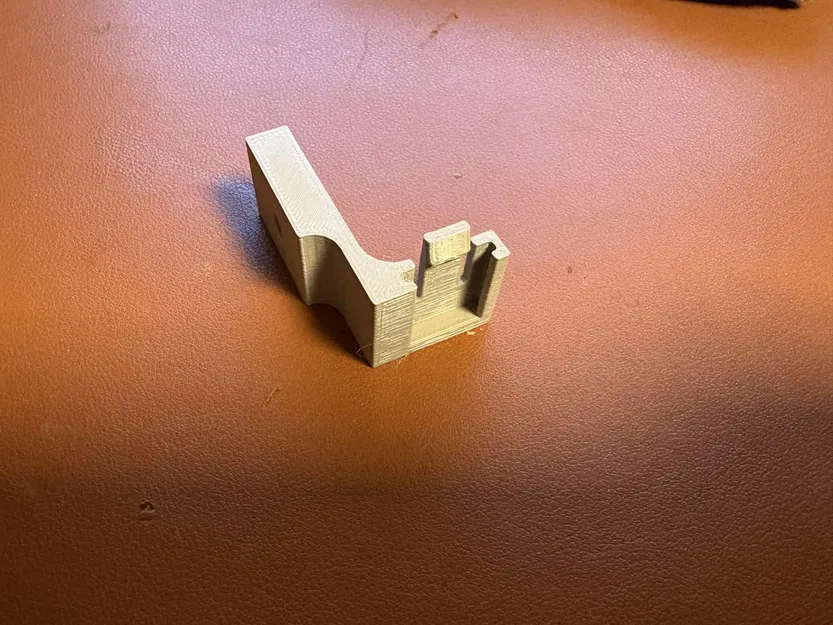 Ngàm gắn đèn hậu Decathlon Flops cho yên xe Merida in 3D - Image 1