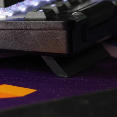 Chân đế thay thế cho bàn phím EVGA Z15