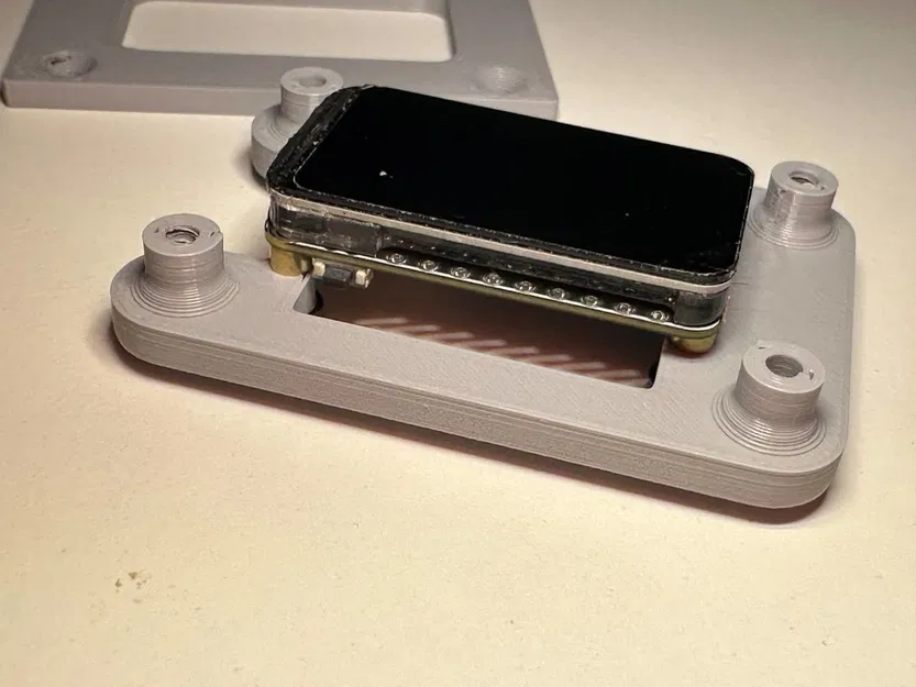 Ngàm gắn cho ESP32-C6 LCD 1.47" - Image 1