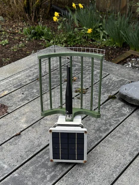 Bộ phản xạ Parabolic ngoài trời cho Meshtastic - Ăng-ten Alfa 915 - Image 1