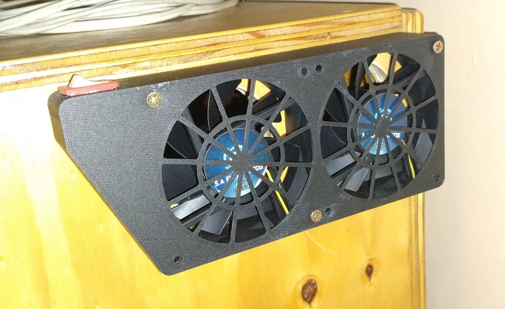 Khung gắn quạt tản nhiệt kép 80mm có khe cắm công tắc - Image 1