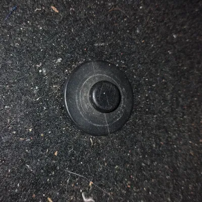 Kẹp giữ thảm sàn xe Renault và Dacia Sandero (tự in 3D)