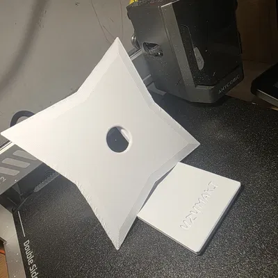 Bộ Giá Đỡ & Shuriken Naruto - Phiên Bản Tộc Uzumaki