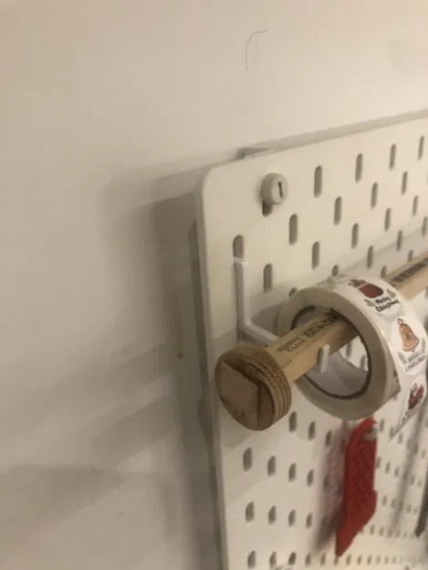 Giá đỡ thanh treo đa năng cho bảng lỗ SKÅDIS (SKÅDIS Holder) - Image 1