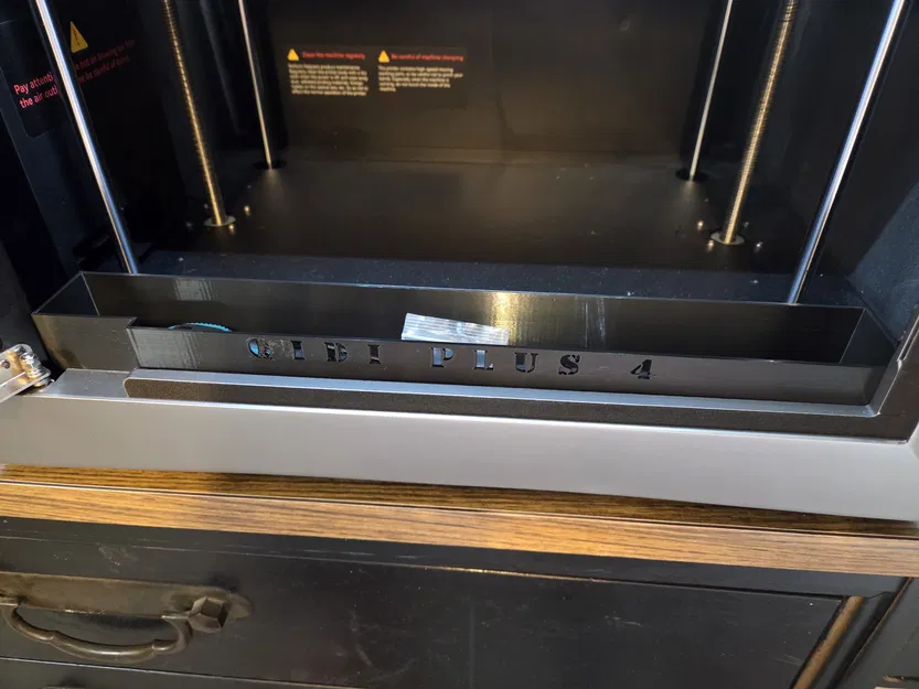 Khay đựng dụng cụ phía trước cho QIDI Plus 4 - Image 1