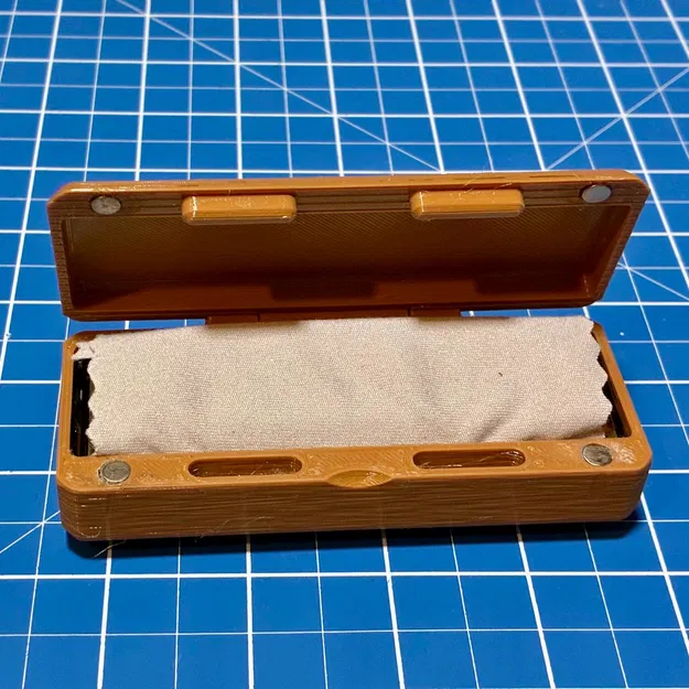 Hộp Đựng Kèn Hohner Special 20 Có Nam Châm - Image 7