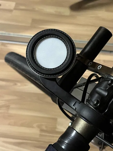 Ngàm 3D gắn điện thoại MagSafe cho chân đế Garmin trên xe đạp - Image 1