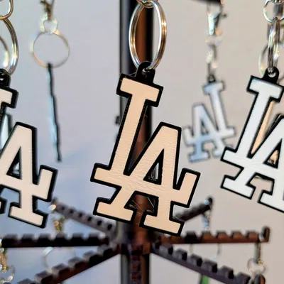 Móc khóa logo LA - File in sẵn sàng để kinh doanh