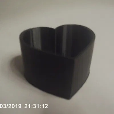 Khuôn Cắt Đất Nặn Hình Trái Tim – Dụng Cụ Thủ Công Đáng Yêu Cho Bé Ngày Valentine