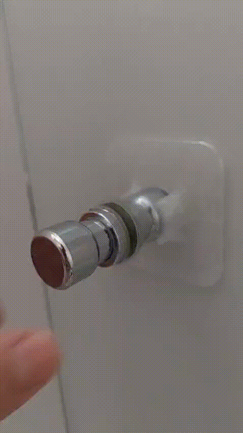 Chốt chặn tay nắm cửa phòng tắm