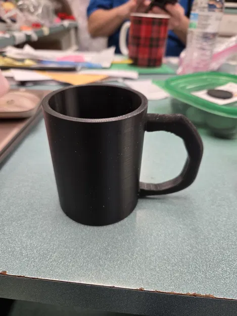 Giá đỡ lon nước 3D Koozie tiện lợi cho bia và nước ngọt - Image 1