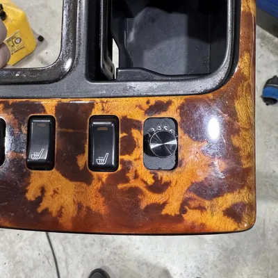 Đế gắn núm xoay TurboLamik cho xe Lexus GS300 và Toyota Aristo