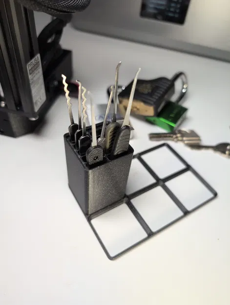 Giá để 10 móc khóa chuẩn Gridfinity - Image 1